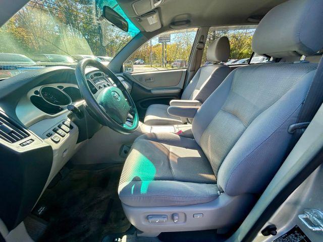 used 2006 Toyota Highlander car, priced at $7,990