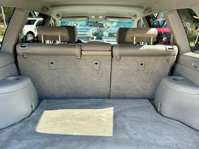 used 2006 Toyota Highlander car, priced at $7,990