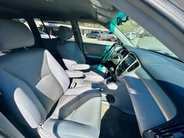 used 2006 Toyota Highlander car, priced at $7,990