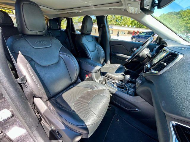 used 2019 Jeep Cherokee car, priced at $14,890