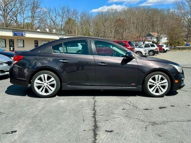 used 2015 Chevrolet Cruze car, priced at $11,490