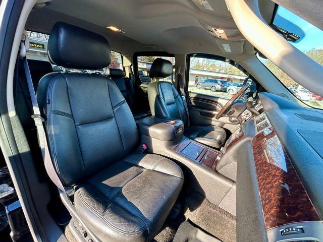 used 2014 GMC Sierra 2500 car, priced at $27,990