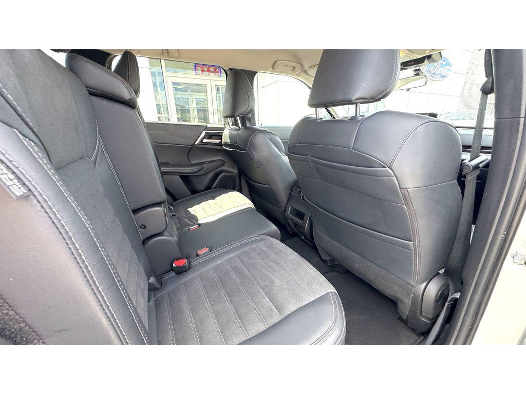 used 2024 Mitsubishi Outlander car, priced at $29,344