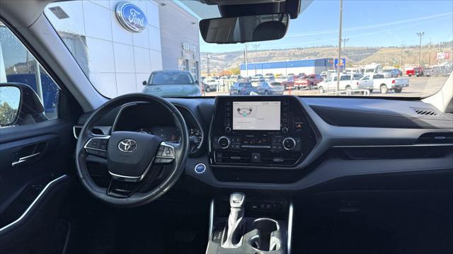 used 2021 Toyota Highlander Hybrid car, priced at $39,895
