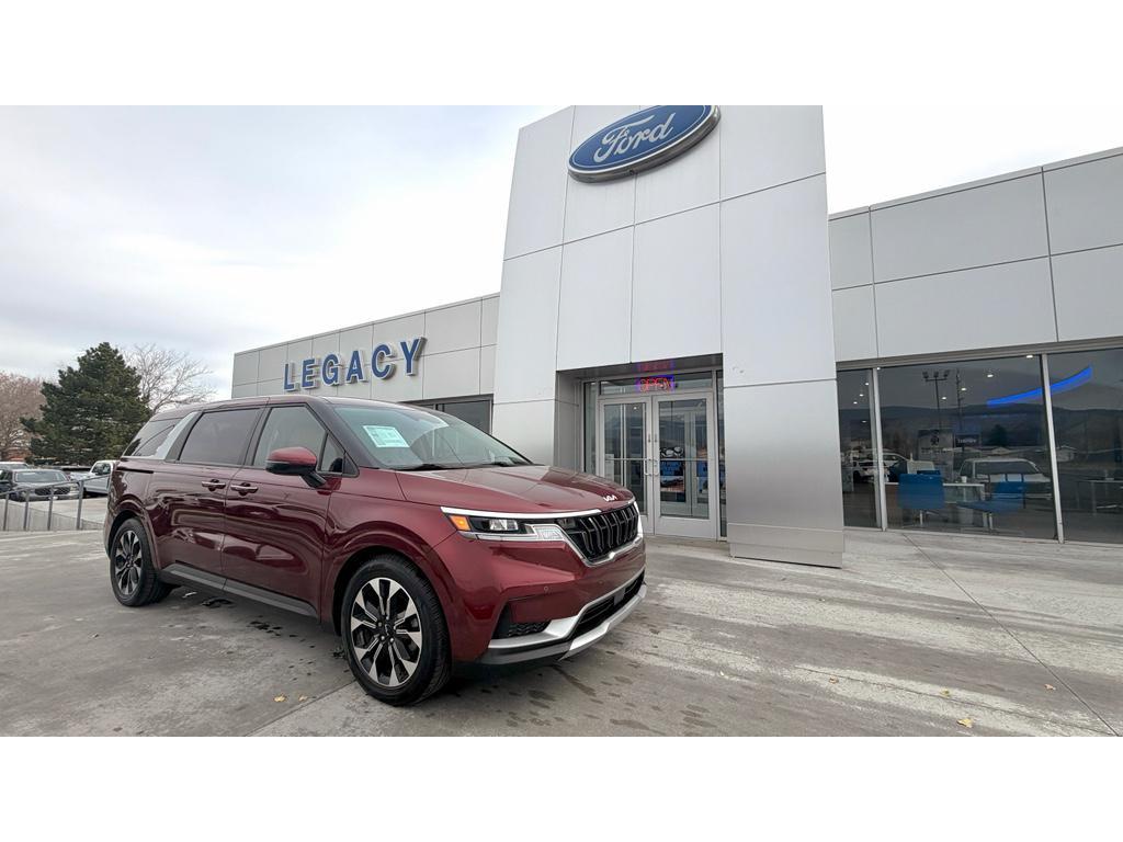 used 2024 Kia Carnival car, priced at $34,818