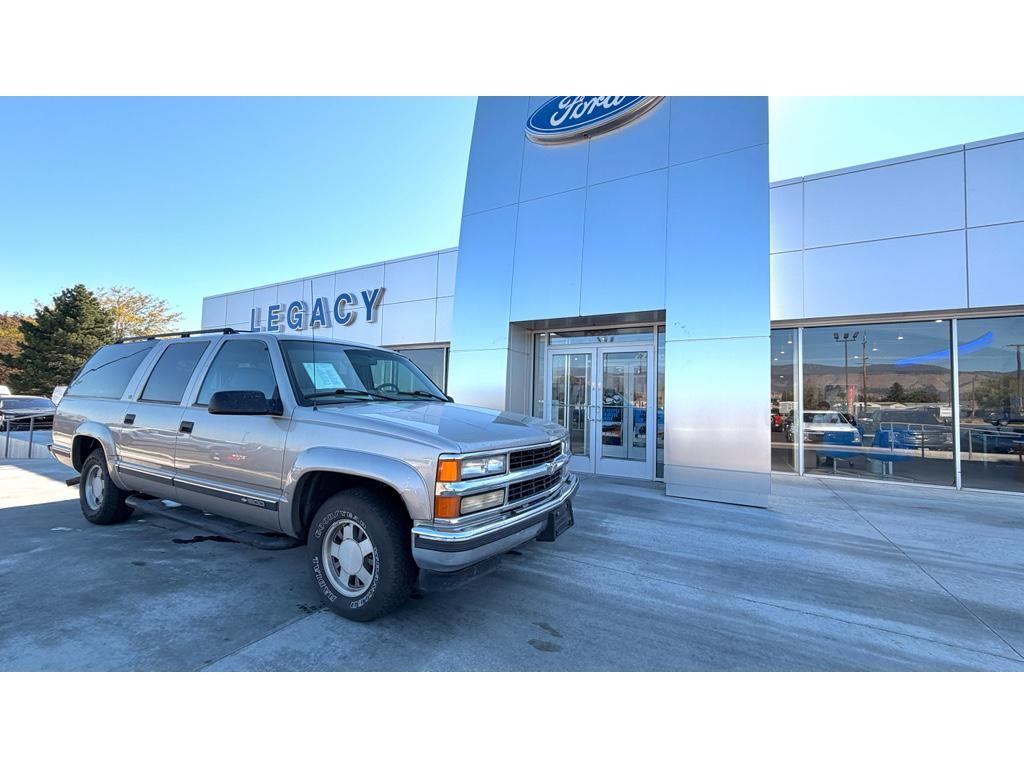 used 1999 Chevrolet Suburban car, priced at $3,895