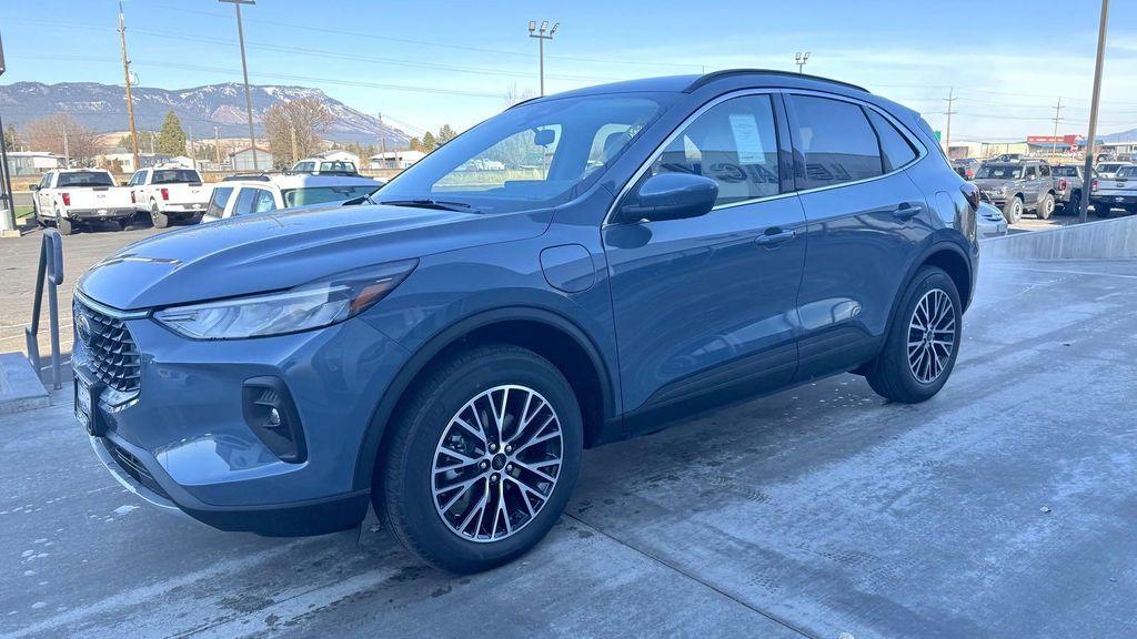 new 2025 Ford Escape PHEV car, priced at $30,739