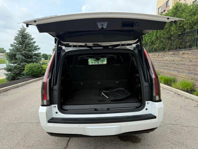 used 2017 Cadillac Escalade ESV car, priced at $29,744