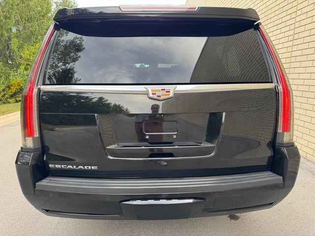 used 2020 Cadillac Escalade ESV car, priced at $29,977