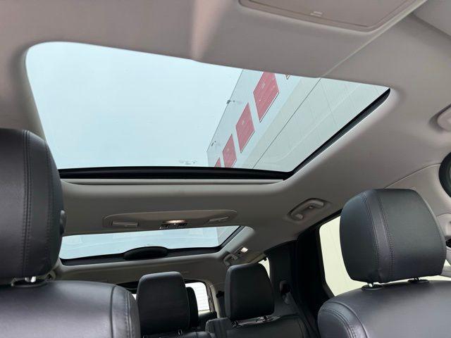 used 2018 Land Rover Discovery car, priced at $23,995