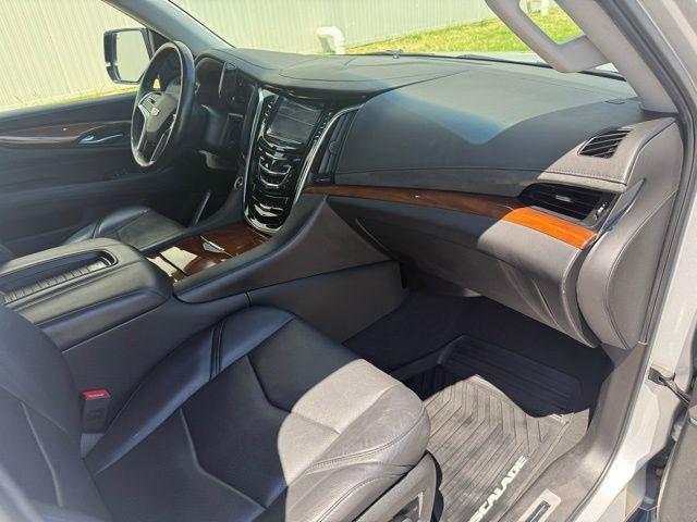 used 2019 Cadillac Escalade car, priced at $30,912