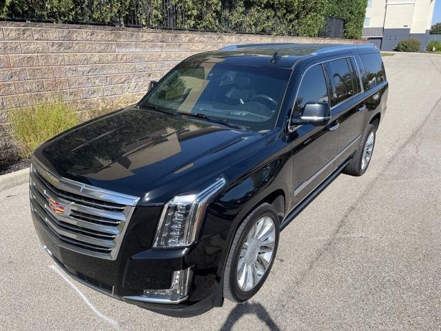 used 2020 Cadillac Escalade ESV car, priced at $41,082