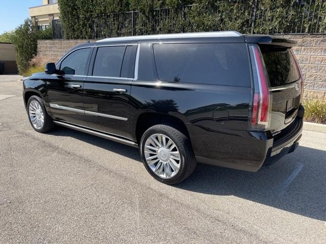 used 2020 Cadillac Escalade ESV car, priced at $41,082