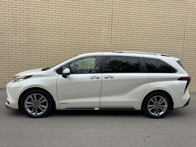 used 2021 Toyota Sienna car, priced at $34,777