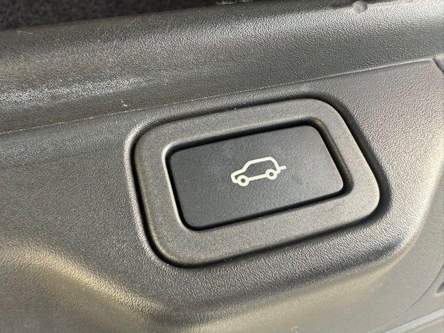 used 2020 Land Rover Range Rover car, priced at $37,970