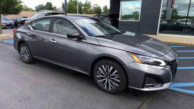 new 2025 Nissan Altima car, priced at $29,478