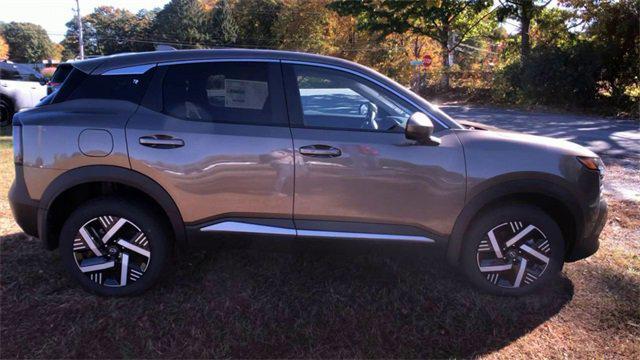 new 2025 Nissan Kicks car, priced at $25,575