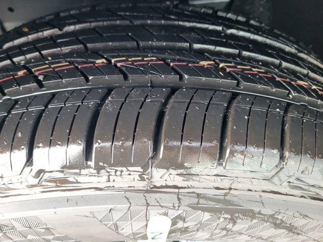 new 2025 Nissan Pathfinder car, priced at $36,572