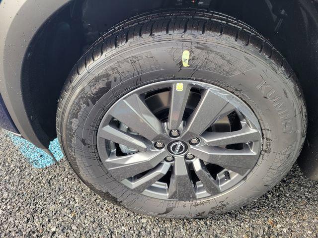 new 2025 Nissan Pathfinder car, priced at $36,572