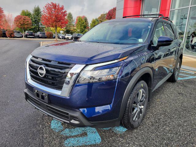 new 2025 Nissan Pathfinder car, priced at $36,572