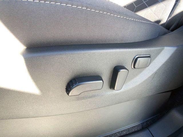 new 2025 Nissan Frontier car