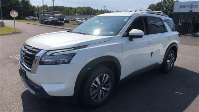 new 2024 Nissan Pathfinder car, priced at $42,325