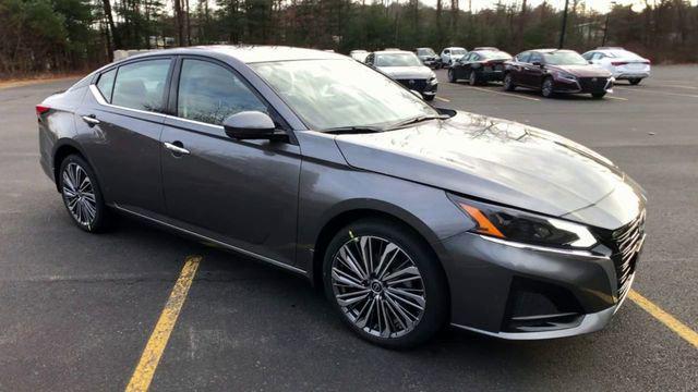 new 2025 Nissan Altima car, priced at $35,270