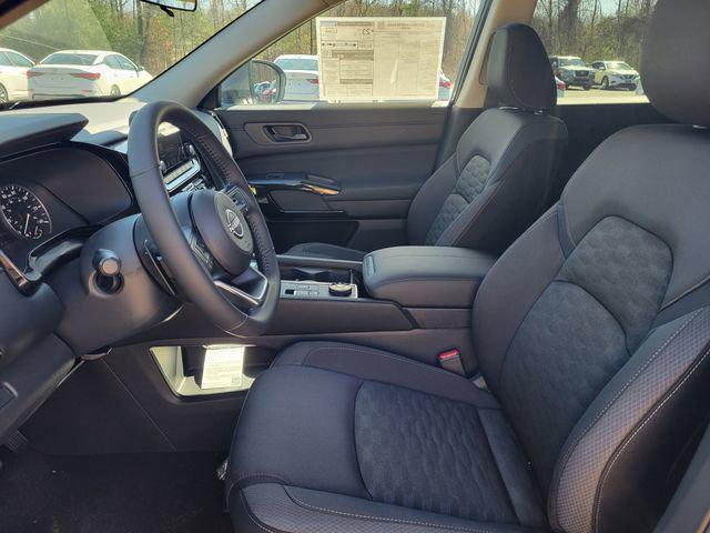 new 2025 Nissan Pathfinder car, priced at $41,950