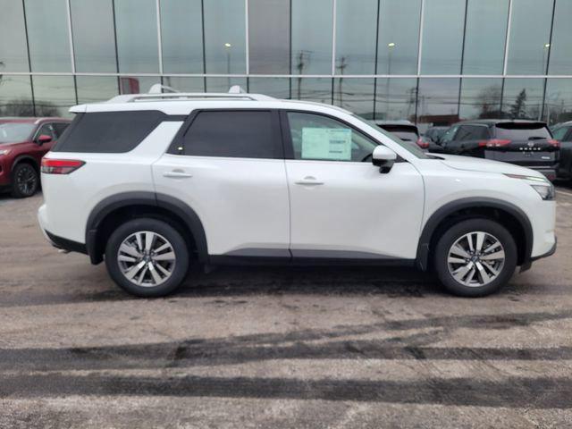 new 2025 Nissan Pathfinder car, priced at $44,015