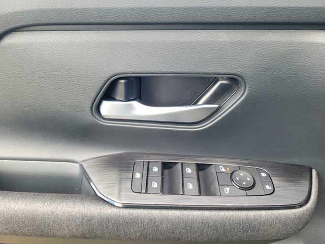 new 2025 Nissan Kicks car, priced at $26,993