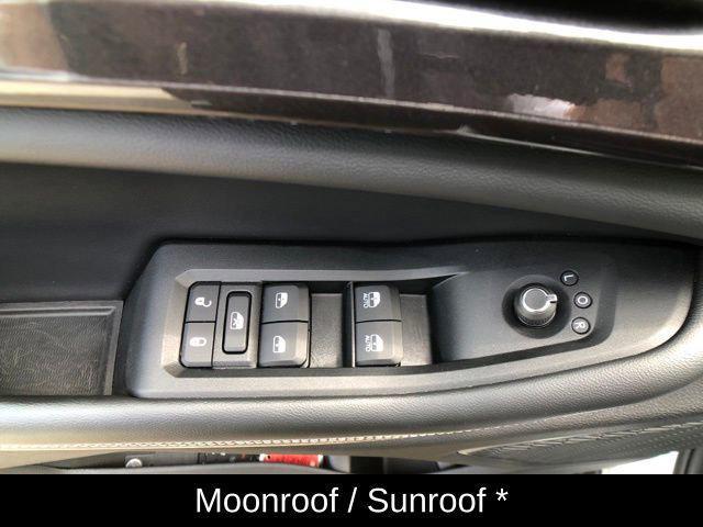 used 2021 Jeep Grand Cherokee L car, priced at $30,999