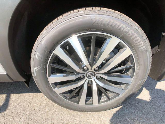 new 2025 Nissan Pathfinder car, priced at $51,035
