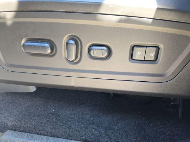 used 2010 Lincoln Navigator car, priced at $6,500