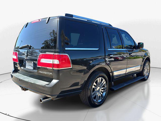 used 2010 Lincoln Navigator car, priced at $6,500