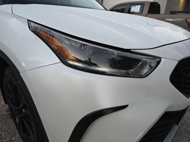 used 2023 Toyota Highlander car, priced at $35,735