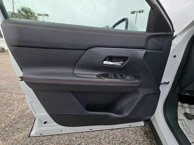 new 2025 Nissan Kicks car, priced at $27,005