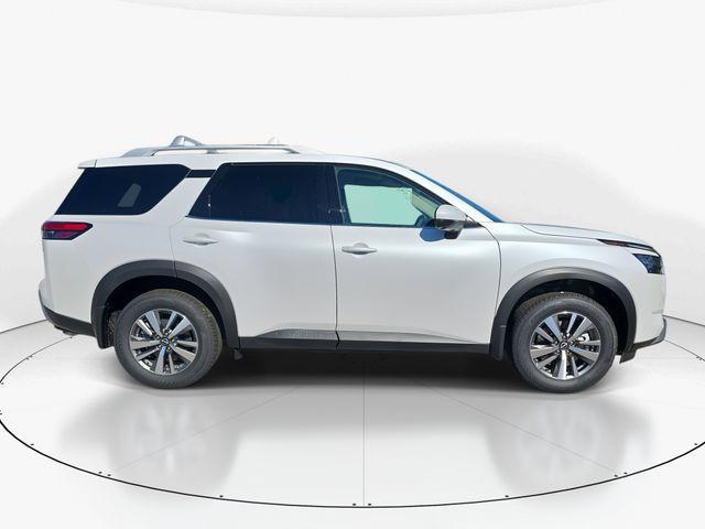 new 2025 Nissan Pathfinder car, priced at $37,216