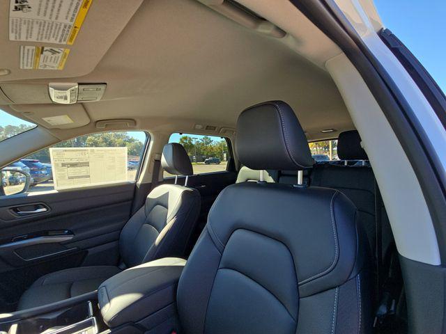 new 2025 Nissan Pathfinder car, priced at $37,216