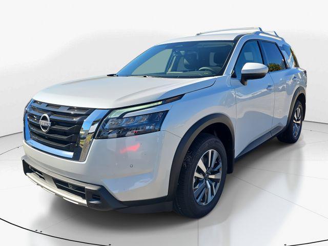 new 2025 Nissan Pathfinder car, priced at $37,216