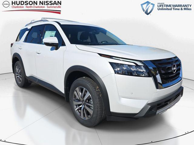 new 2025 Nissan Pathfinder car, priced at $37,216