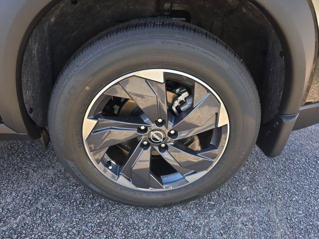 new 2026 Nissan Rogue car, priced at $30,605