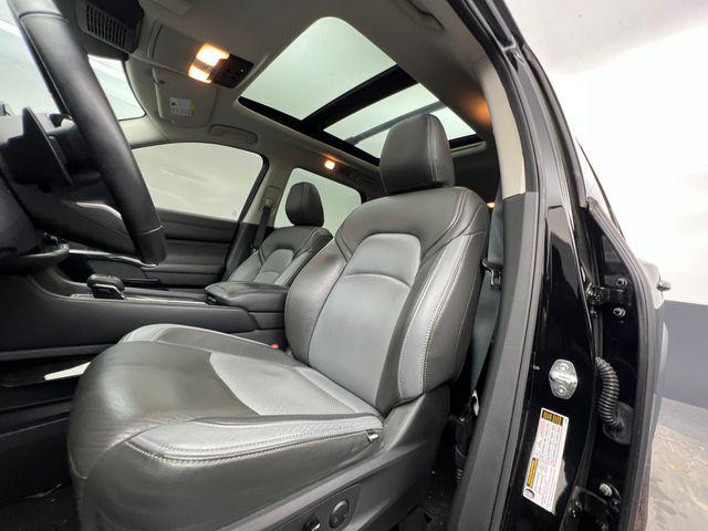 used 2022 Nissan Pathfinder car, priced at $28,977
