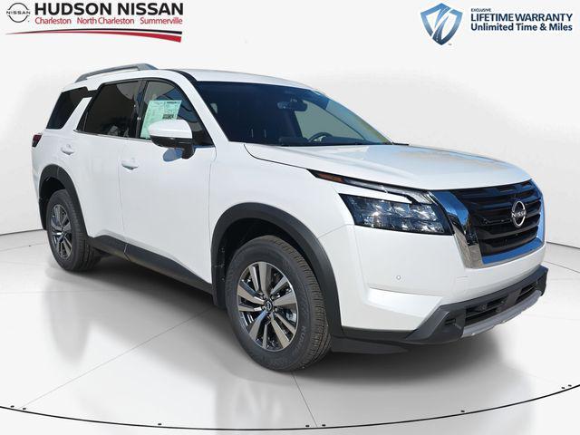 new 2025 Nissan Pathfinder car, priced at $36,850