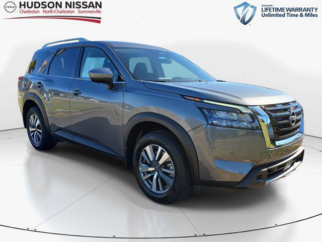new 2025 Nissan Pathfinder car, priced at $36,814