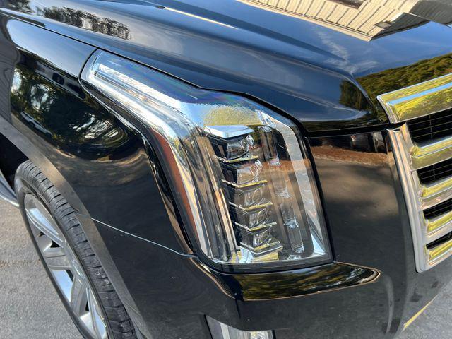 used 2018 Cadillac Escalade ESV car, priced at $36,440