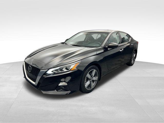 used 2022 Nissan Altima car, priced at $23,304