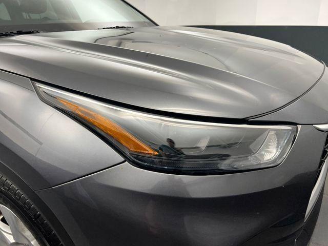 used 2024 Toyota Highlander car, priced at $29,900
