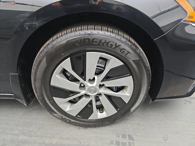 used 2025 Nissan Altima car, priced at $24,200