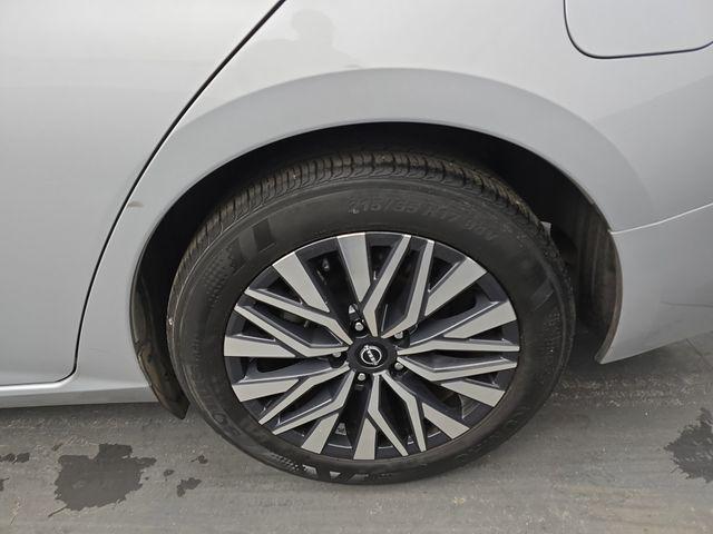 used 2024 Nissan Altima car, priced at $20,900