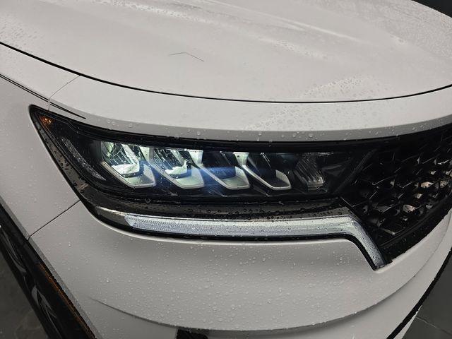 used 2022 Kia Sorento car, priced at $25,900